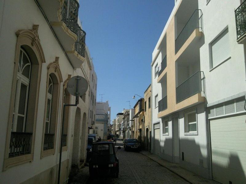 Entrecubos Guesthouse Olhão Rom bilde